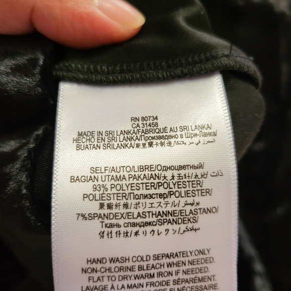 BCBGENERATION Women's Velvet Of The Shoulder Long Sleeve Midi Dress Size S - Picture 11 of 11